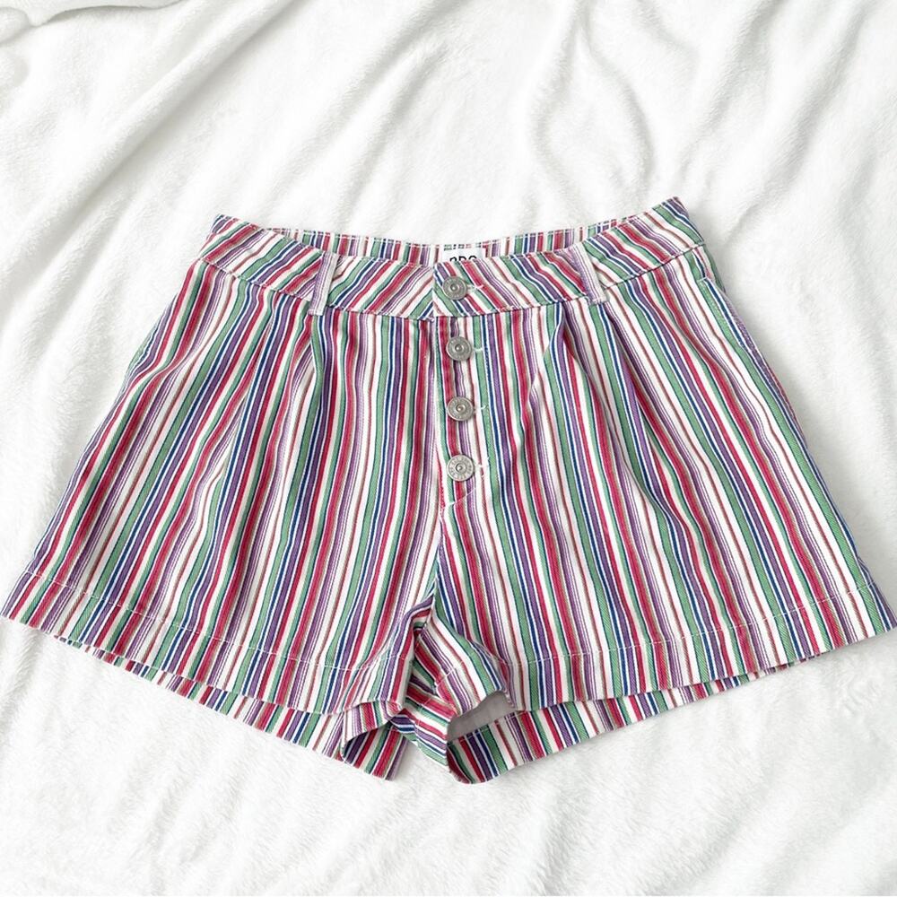 BDG a striped rainbow denim shorts size 6 urban outfitters button front